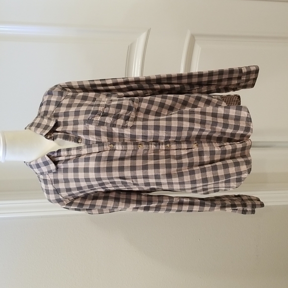 Hollister Tops - Hollister Pink and Grey Button Down Shirt